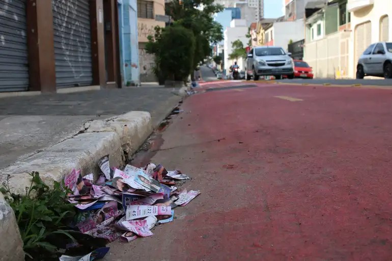 Rede de supermercados pagará em dobro por trabalho em dia de eleição 