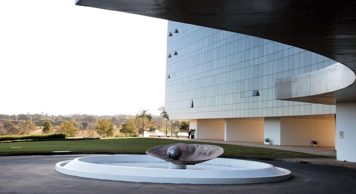 TST decide que gestantes em contratos temporários têm direito à estabilidade